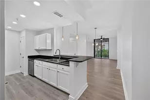 3040 Peachtree Rd NW, Atlanta, GA 30305 - Photo 1