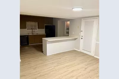 524 Julius Drive, Stone Mountain, GA 30087 - Photo 3