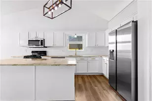 1525 Keystone Dr, Suwanee, GA 30024 - Photo 17