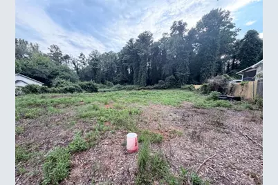 879 S Hairston Road S, Stone Mountain, GA 30088 - Photo 5