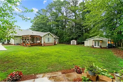 657 Cole Drive SW, Lilburn, GA 30047 - Photo 31