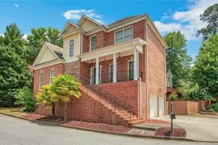 1711 Summit Glen Ln, Atlanta, GA 30329 - Photo 5
