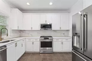 1711 Summit Glen Ln, Atlanta, GA 30329 - Photo 41