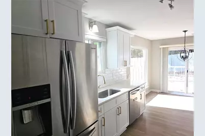 10085 Old Woodland Entry, Johns Creek, GA 30022 - Photo 9