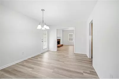 188 Poplar Street, Buford, GA 30518 - Photo 7