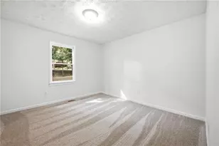 188 Poplar St, Buford, GA 30518 - Photo 19