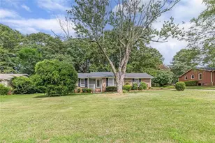 2521 Country Club Dr, Conyers, GA 30013 - Photo 5