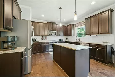 905 Maple Creek Court, Loganville, GA 30052 - Photo 11