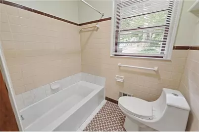 2798 Dearwood Drive SW, Atlanta, GA 30315 - Photo 15