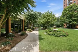 300 Johnson Ferry Rd, Sandy Springs, GA 30328 - Photo 31