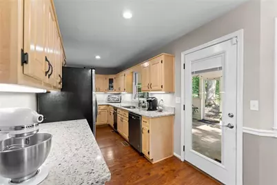 9724 Elliott Family Parkway, Dawsonville, GA 30536 - Photo 15