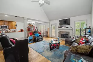 102 Brookstone Dr, Carrollton, GA 30116 - Photo 11