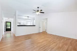 919 Country Oaks Ct, Lawrenceville, GA 30044 - Photo 17