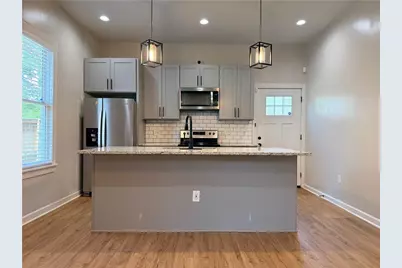 31 Mildred Place NW, Atlanta, GA 30318 - Photo 3