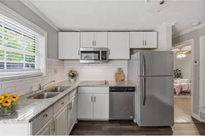 21 Delmont Drive NE #5, Atlanta, GA 30305 - Photo 5