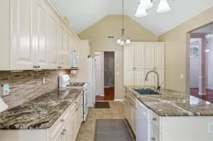 100 Avondale Cir, Newnan, GA 30265 - Photo 15