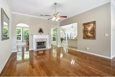 100 Avondale Circle, Newnan, GA 30265 - Photo 5