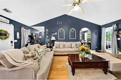 802 Windsor Drive, Monroe, GA 30656 - Photo 5