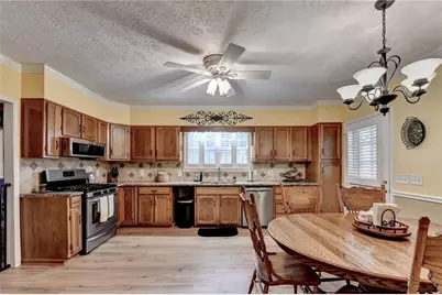 1889 Ridgedale Drive, Snellville, GA 30078 - Photo 7
