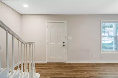 725 Anderson Walk, Marietta, GA 30062 - Photo 7