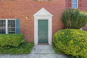 725 Anderson Walk, Marietta, GA 30062 - Photo 3