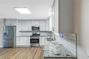 725 Anderson Walk, Marietta, GA 30062 - Photo 11