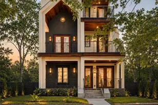 339 Peachtree Ave NE, Atlanta, GA 30305 - Photo 1