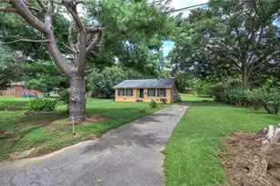105 Meadow Ln SW, Cartersville, GA 30120 - Photo 1