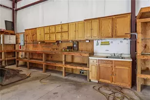 726 N McDonough Rd, Griffin, GA 30223 - Photo 49