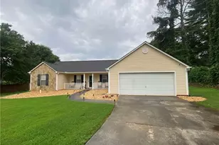 911 Castle Ct, Monroe, GA 30656 - Photo 1