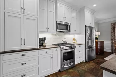 5241 Glenridge Drive, Atlanta, GA 30342 - Photo 5