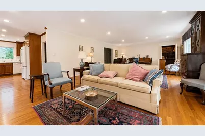 920 Buckingham Circle NW, Atlanta, GA 30327 - Photo 5