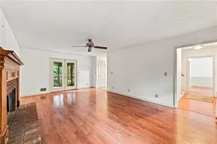 302 Crabapple Ct, Powder Springs, GA 30127 - Photo 17