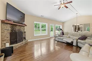 16 Allatoona Woods Trail SE, Acworth, GA 30102 - Photo 9