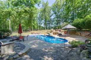 95 Tyler Woods Dr, Sharpsburg, GA 30277 - Photo 3