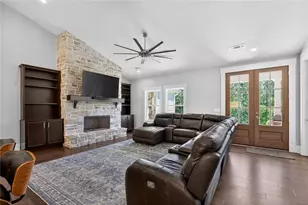 173 W Lake Blvd, Carrollton, GA 30116 - Photo 9