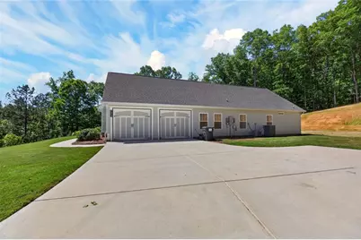 173 W Lake Boulevard, Carrollton, GA 30116 - Photo 35
