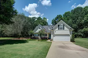 5238 Leecroft Dr, Buford, GA 30518 - Photo 3