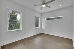 120 N Gwinnett St, Buford, GA 30518 - Photo 15