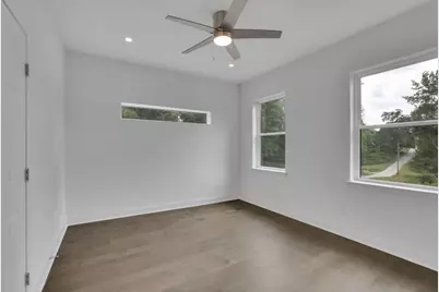 120 N Gwinnett Street, Buford, GA 30518 - Photo 13