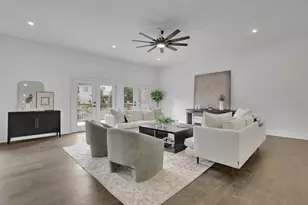 120 N Gwinnett St, Buford, GA 30518 - Photo 31