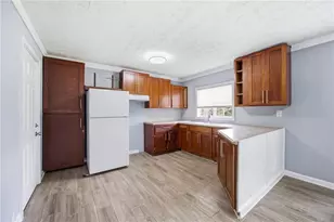 421 E Crogan St, Lawrenceville, GA 30046 - Photo 5