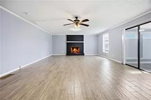 421 E Crogan St, Lawrenceville, GA 30046 - Photo 13