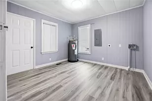 421 E Crogan St, Lawrenceville, GA 30046 - Photo 9