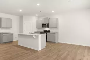 8193 Elkhorn Ct, Fairburn, GA 30213 - Photo 5