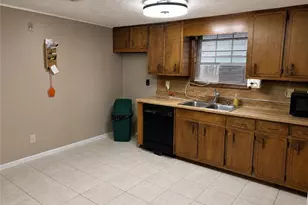 209 Ridge Run, Stockbridge, GA 30281 - Photo 3