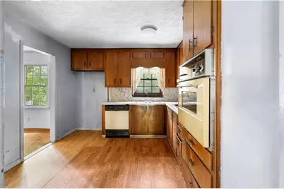 1056 Baker Lane, Marietta, GA 30062 - Photo 9