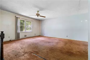 1056 Baker Ln, Marietta, GA 30062 - Photo 3