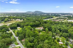 1056 Baker Ln, Marietta, GA 30062 - Photo 25