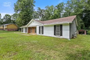 160 Derby Country Dr, Ellenwood, GA 30294 - Photo 3